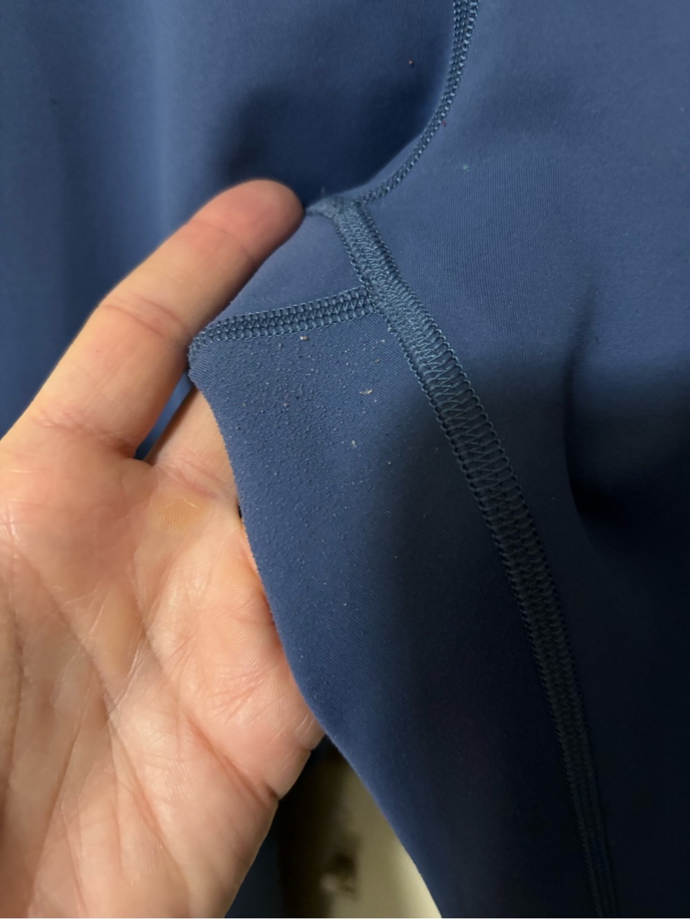 Lululemon - Picture 2 of 4